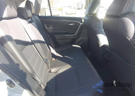 2022 Toyota Rav4 Xle Premium z USA, uszkodzony, nr VIN 2T3C1RFV0NW225300